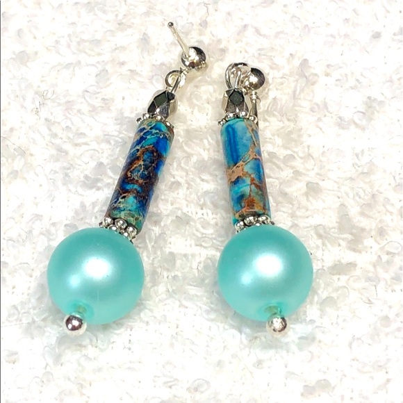 🦋✨Blue sea sediment Jasper and baby blue pearl like earrings -very pretty - Picture 6 of 8
